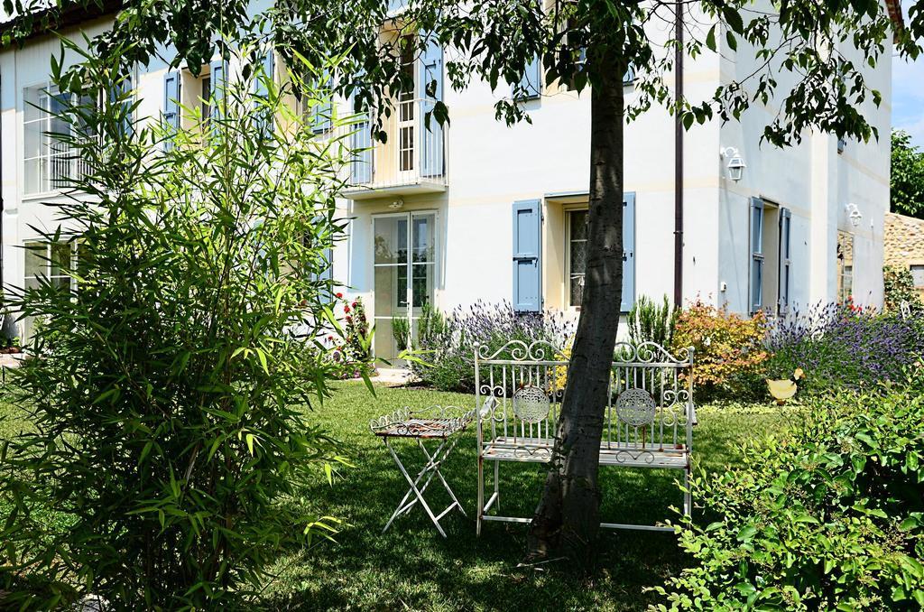 La Fabbrica Delle Idee Bed & Breakfast Fonte Exterior photo